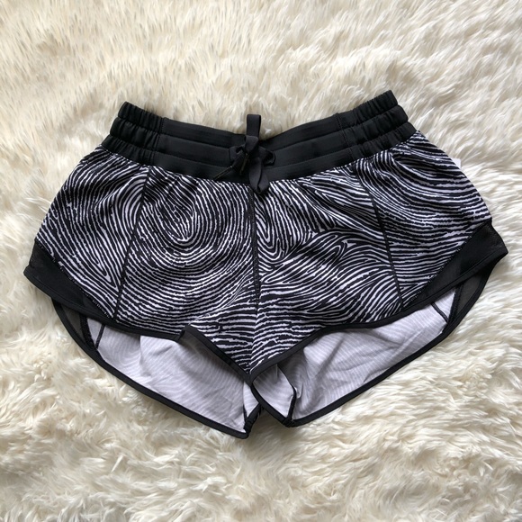 lululemon athletica Pants - NWT Lululemon Seawheeze Hotty Hot Shorts 4